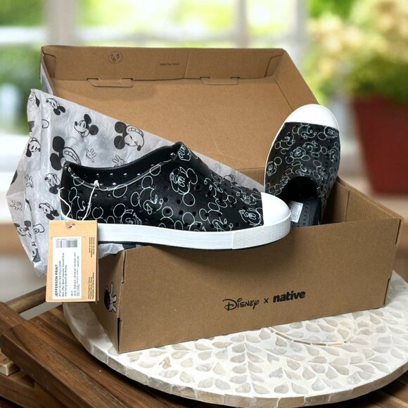 Native Kids X Disney Jefferson Print Slip-on Water Shoes Mickey Doodle Size J 1 - Picture 14 of 14